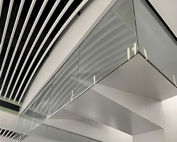 水磨沟玻璃水磨沟挡烟垂壁