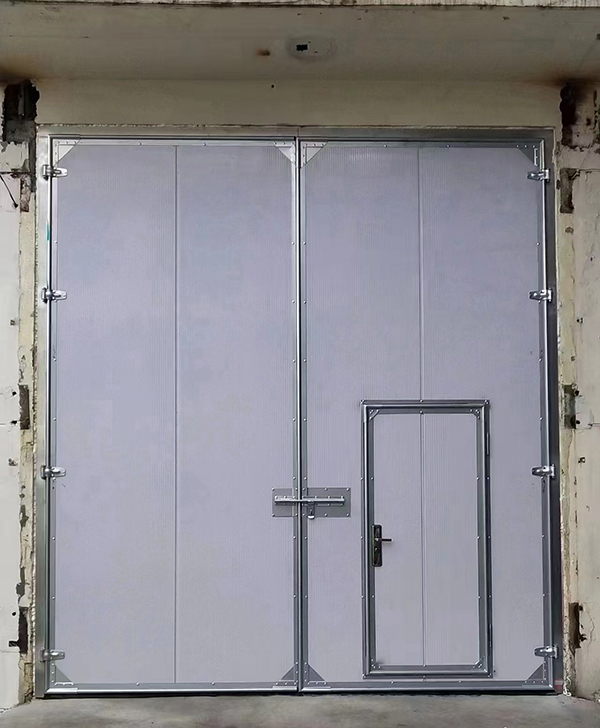 水磨沟工业平开门