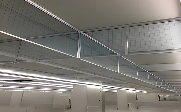 水磨沟玻璃挡烟垂壁