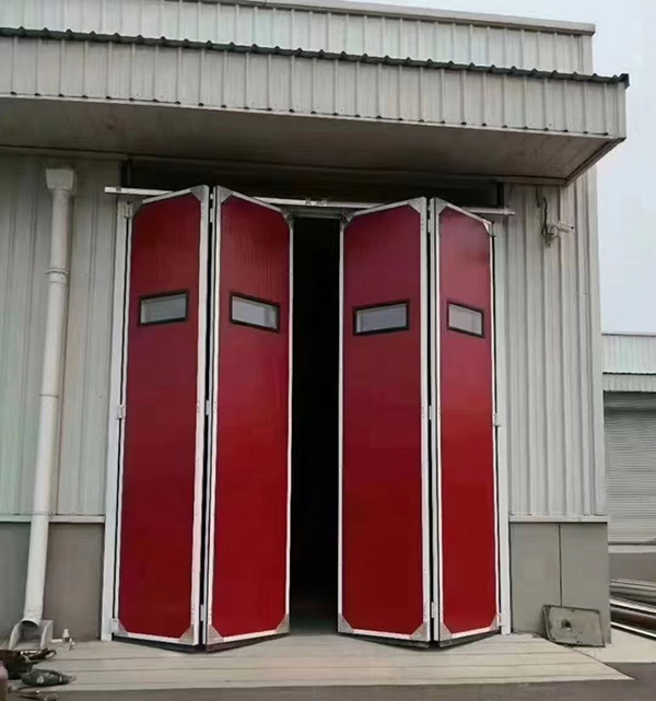 水磨沟工业折叠门在大型装配车间出入口的应用实例