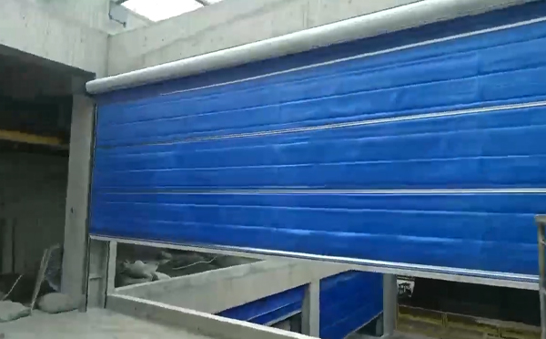 大型物流园区完成水磨沟防火门整体安装工程